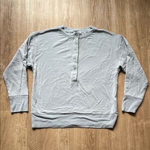 Athleta Women’s Stylish Gray Half Button-Up Top Size Small